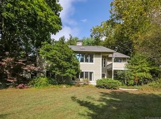 366 Horse Pond Rd, Madison, CT 06443