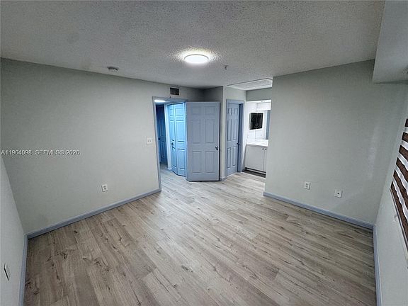 3rd image of 2881 NE 185th St APT 102