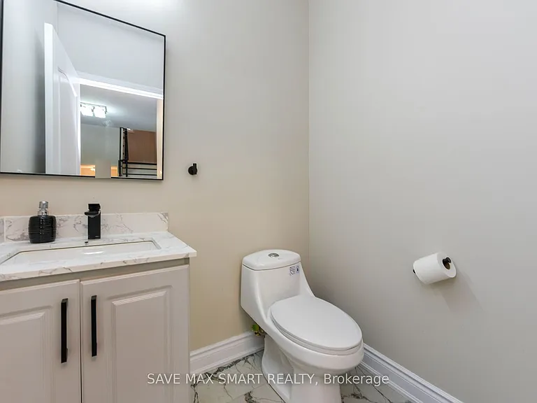 54 Beresford Cres — Photo 7