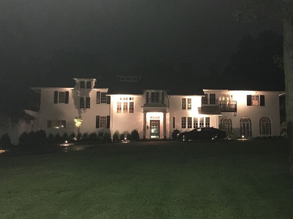 1st image of 1261 Veeder Dr