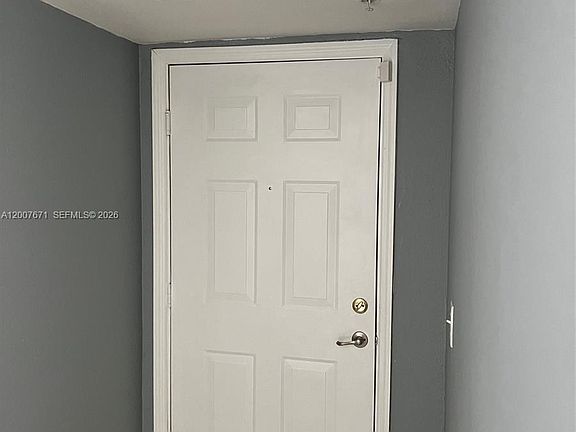 4th image of 13780 NE 3rd Ct APT 207