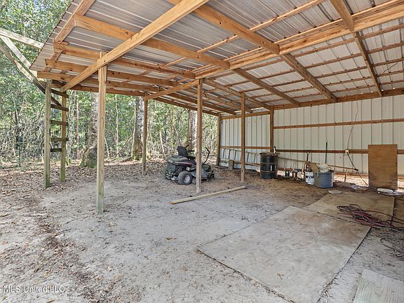 2nd image of 41 Ollie Reeves Rd