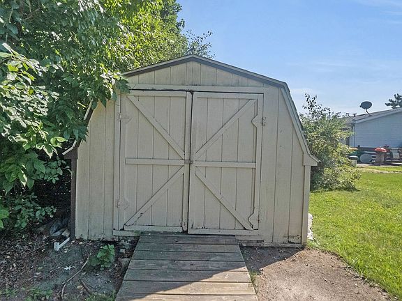 3rd image of 2500 Mann Rd Lot 301