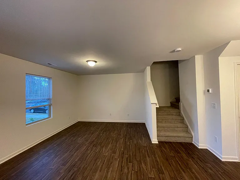 335 Switch St — Photo 9