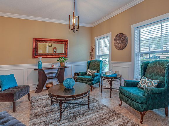 5th image of 498 Cranbrook Ct
