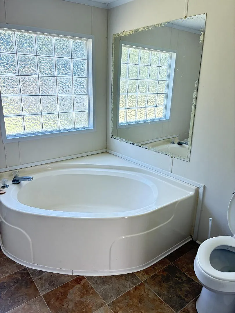 5122 Heaths Glen Road — Photo 3