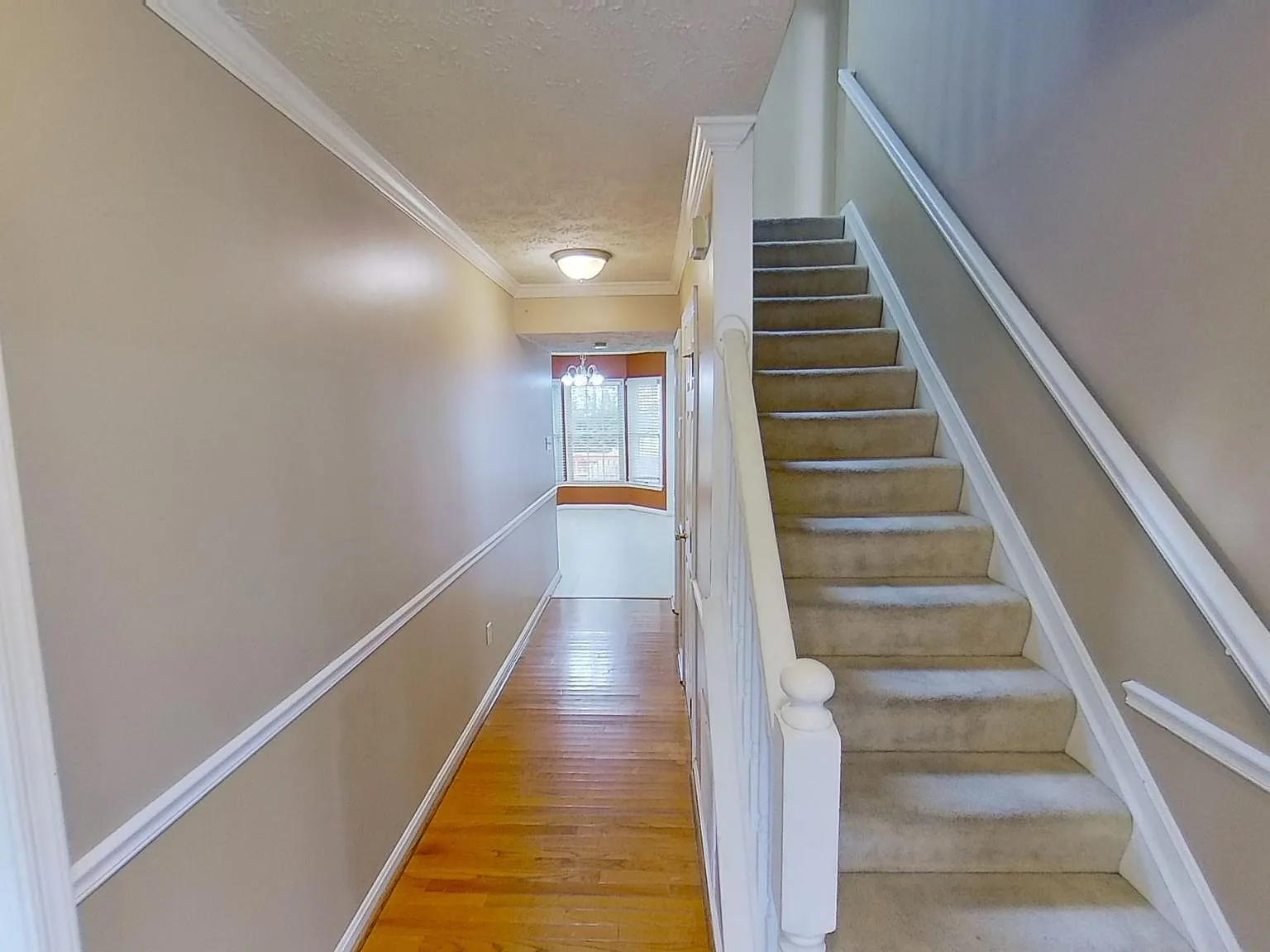 4 bed, 2.5 bath, 2661 sqft, $3,000 — Photo 4