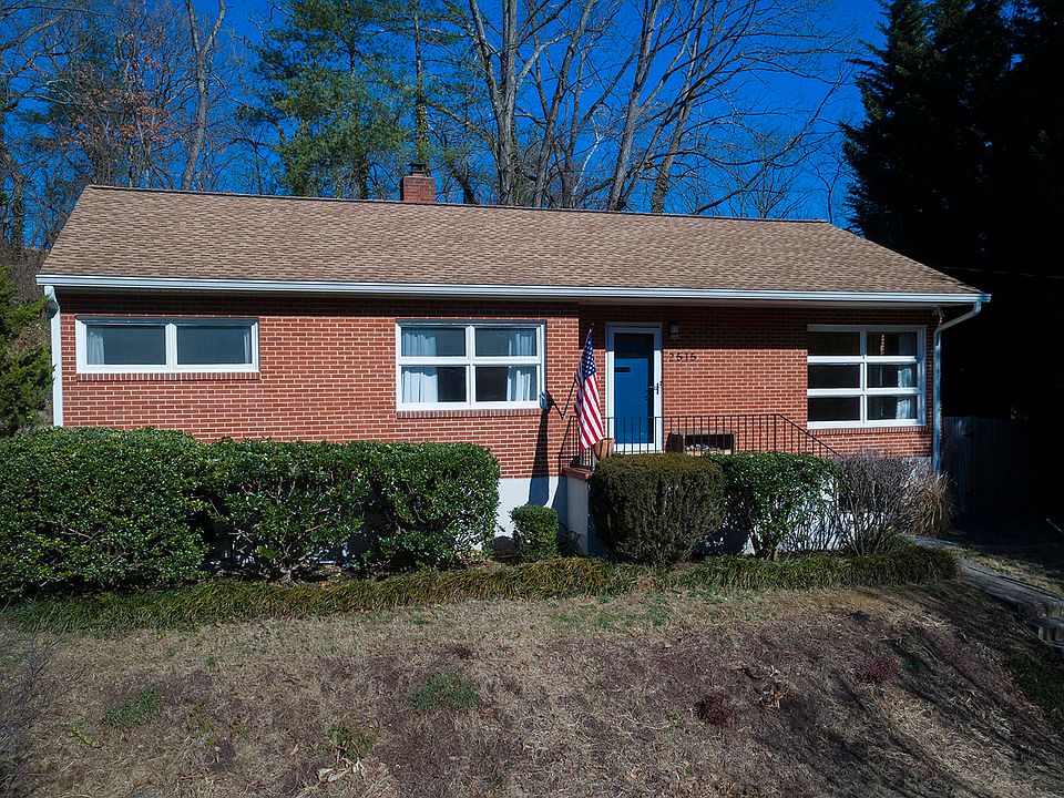 1st image of 2515 Sweetbrier Ave SW
