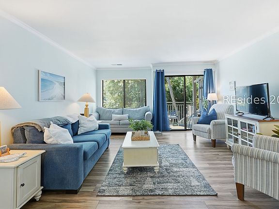 3rd image of 15 Deallyon Ave APT 9