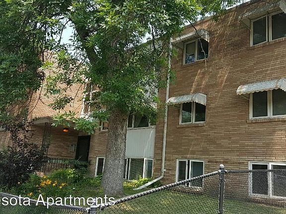 3rd image of 3230 Penn Ave N #8321625