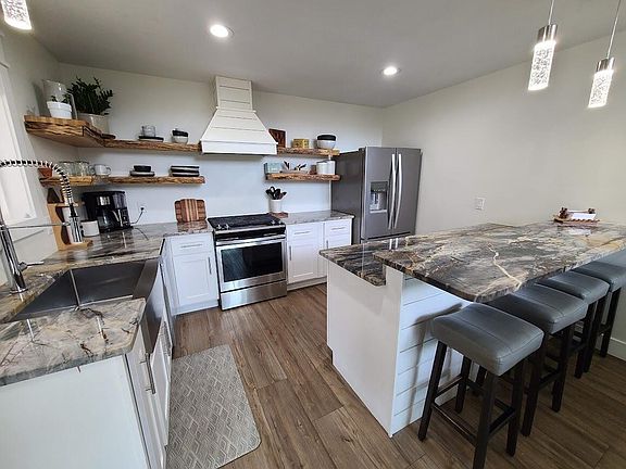 2nd image of 4745 S Newcosta Ave