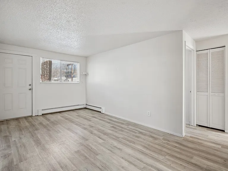 253 N Vine St #3 — Photo 16