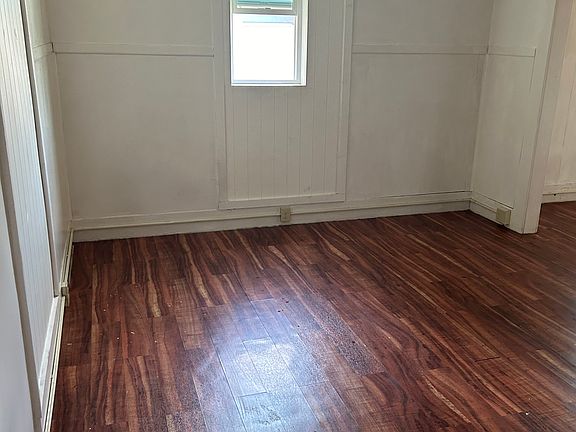 2nd image of 535 W Flora St APT 3