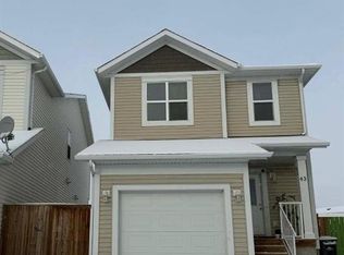 43 SE Sunrise Cres NE, High River, AB T1V0B9