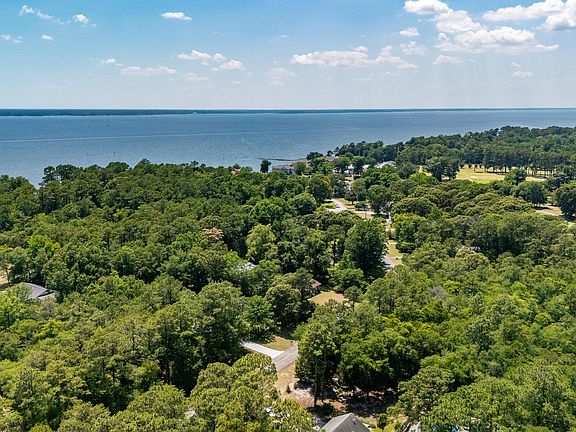 4th image of 114 Lakeshore Drive