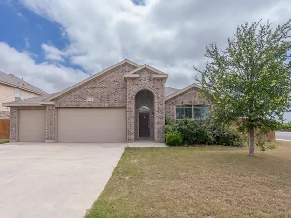 2300 Sky View Rd, Midland, TX 79705