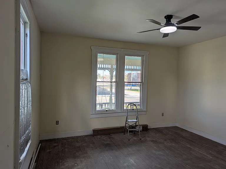 112 Maifeld Ave #A — Photo 5