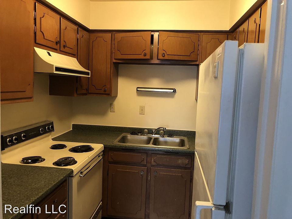 1st image of 1809 Mears Ave APT 9