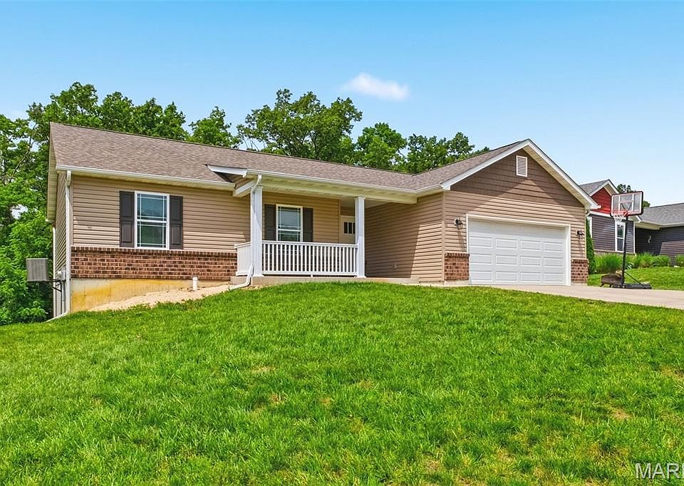1st image of 241 Cuivre Valley Dr