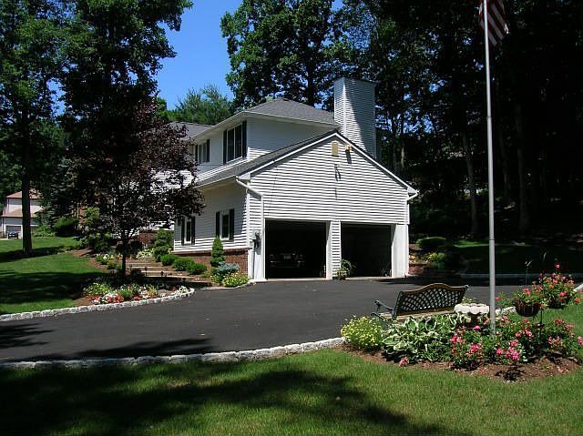 2nd image of 24 Fords Rd