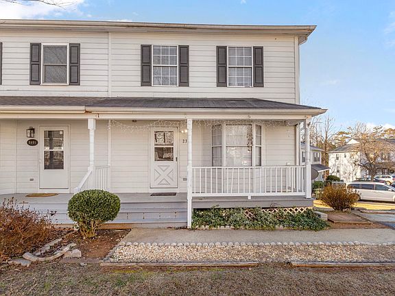 2nd image of 2319 Finch Ct