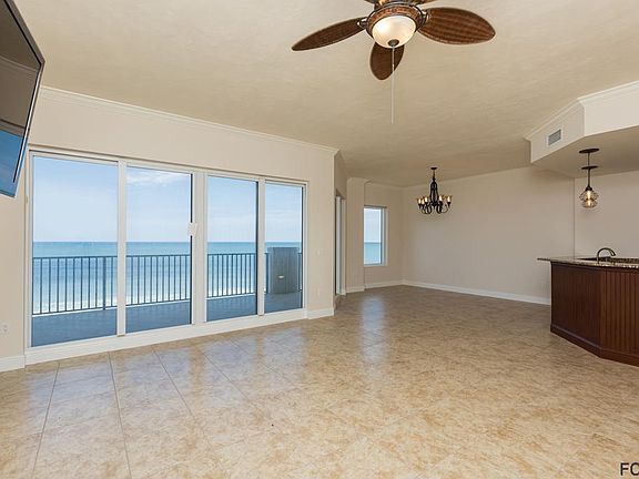 4th image of 85 Avenue De La Mer Unit 402