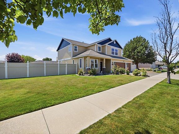 2nd image of 4508 Segovia Dr