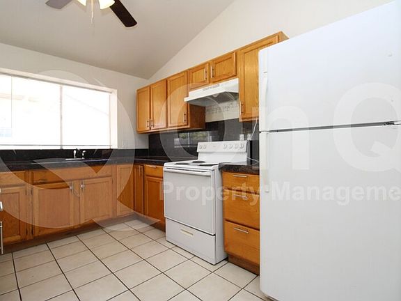 4th image of 3121 N 69th Dr