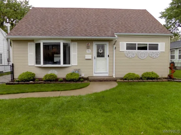 225 Fries Rd, Tonawanda, NY 14150