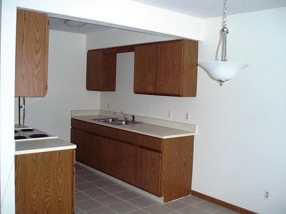 4th image of 15376 Clovernook Dr APT D