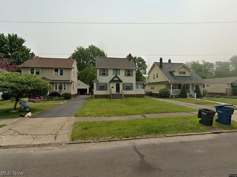 1st image of 4467 W 228th St