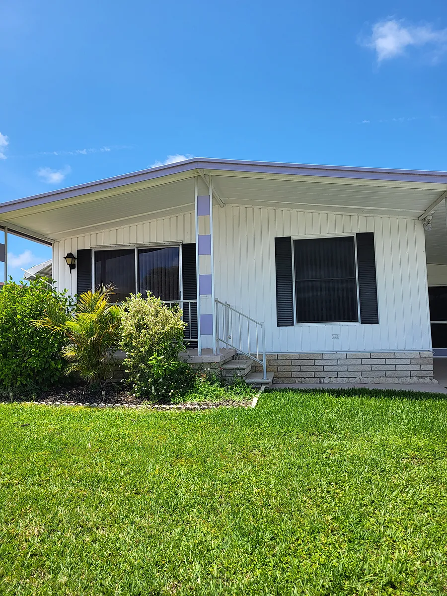 Building Photo - 12117 Cartwright Dr
