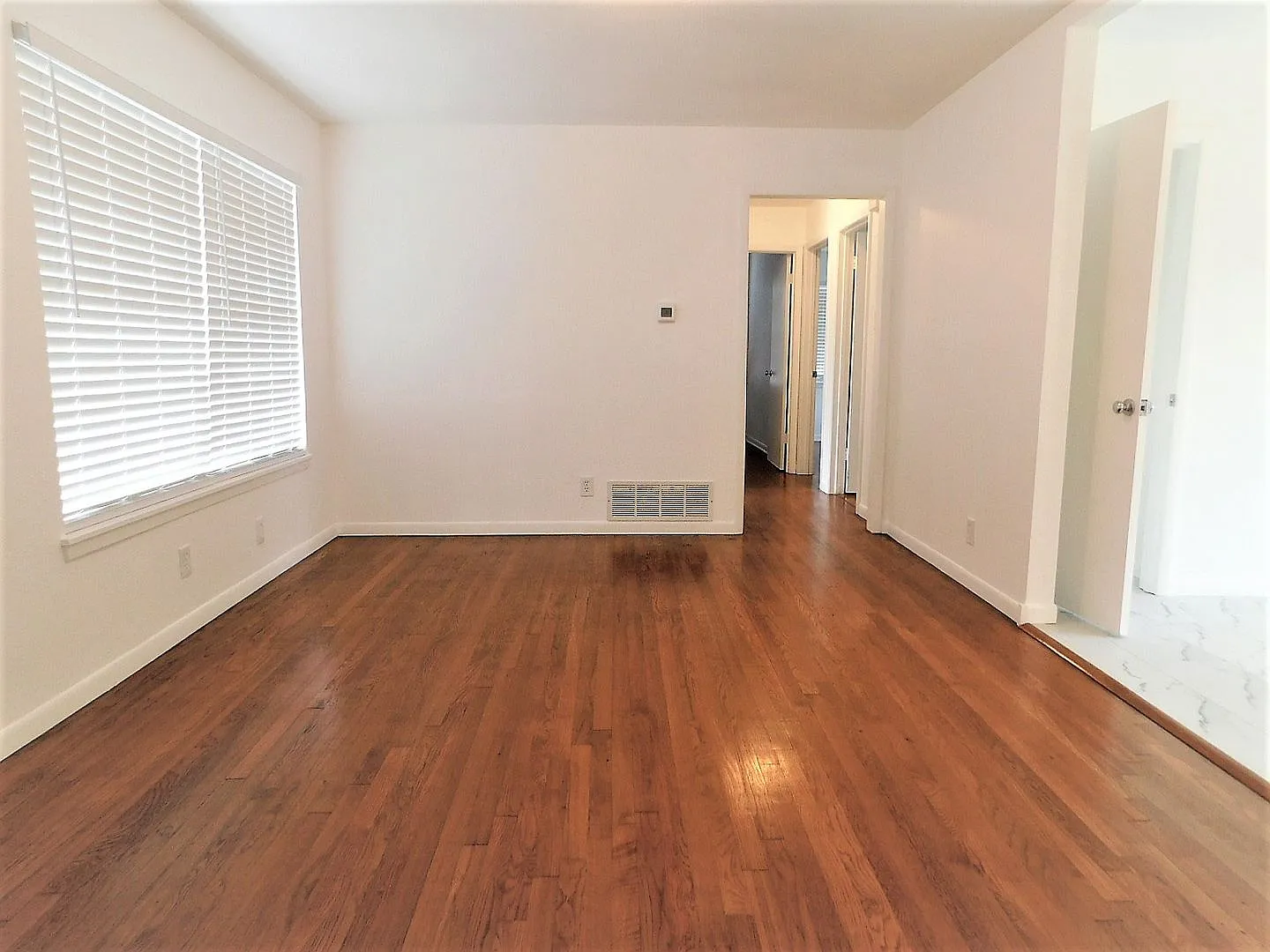 Available NOW Gorgeous 1 story, 4 bedroom, 1 bath home with a fenced yard and storage building in... — Photo 4
