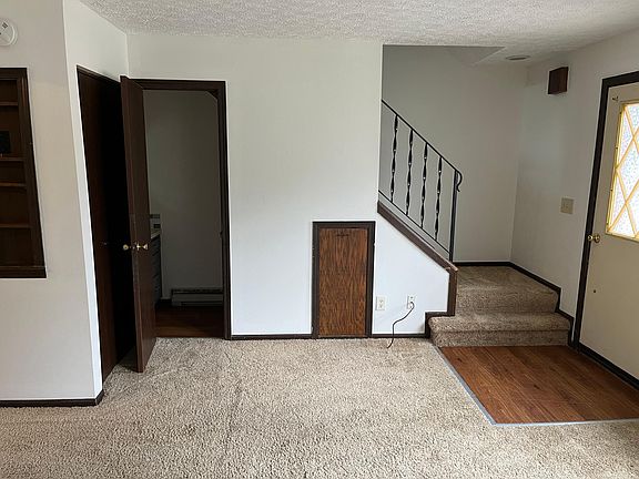 3rd image of 224 Lindale Ave