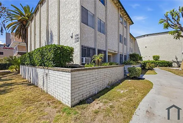 1505 S Hoover St #2 — Photo 13
