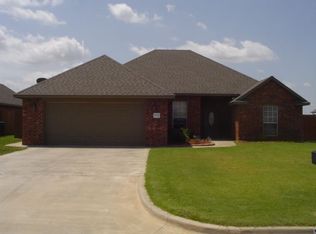 2402 Meadowview Dr, Duncan, OK 73533