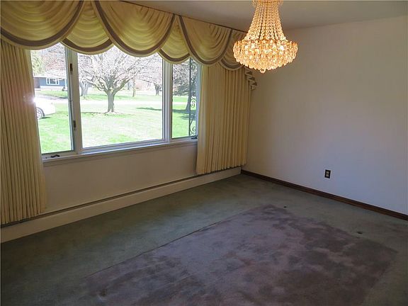 3rd image of 13 Sias Ln