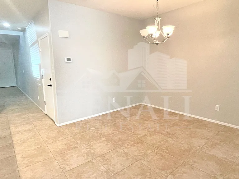 4447 S Antonio Cir — Photo 9