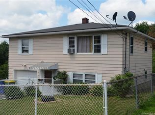13 Shelley St, Waterbury, CT 06705