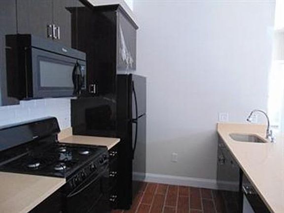 2nd image of 87 Newbury Ave #5