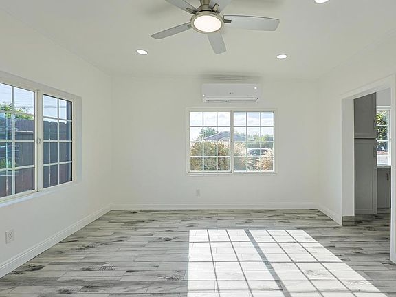 4th image of 1925 Prospect St
