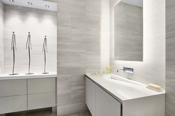 Sold by Compass | media 7