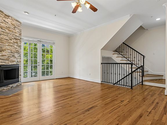 4th image of 5726 La Vista Dr