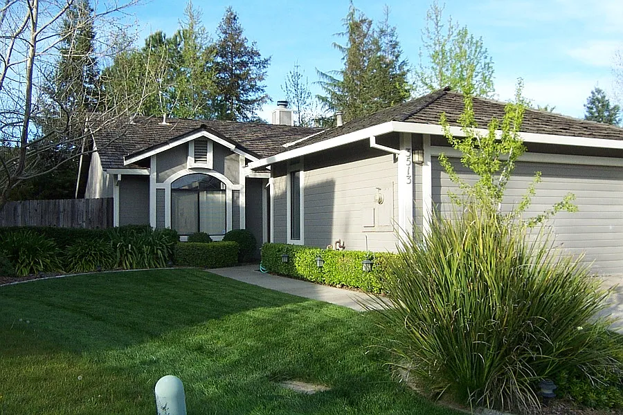 3513 Pinehill Way photo 1