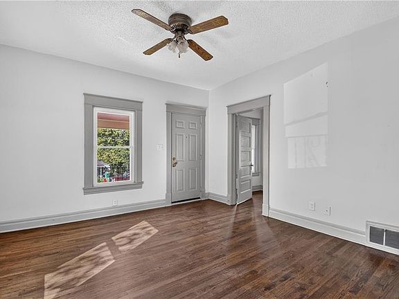 5th image of 4013 Springfield St