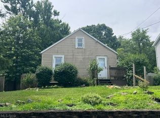 2250 Cooledge Ave, Akron, OH 44305