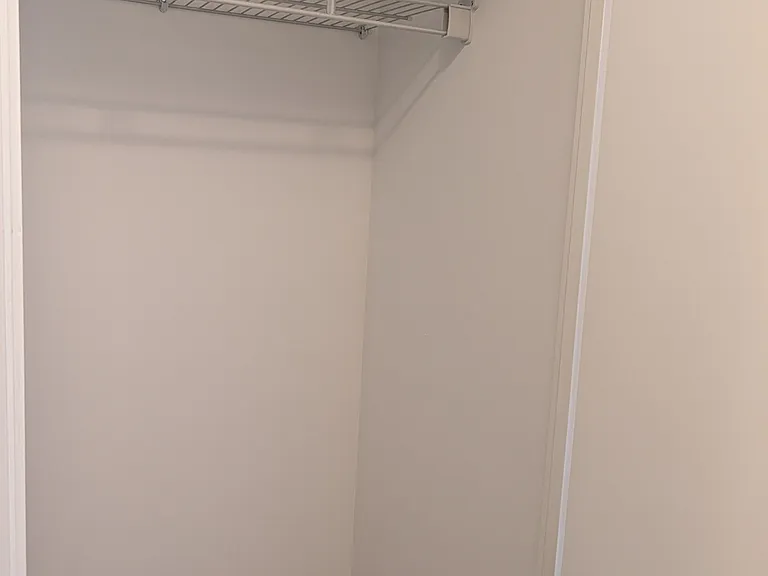 56 Manor Rd E #1711 — Photo 7