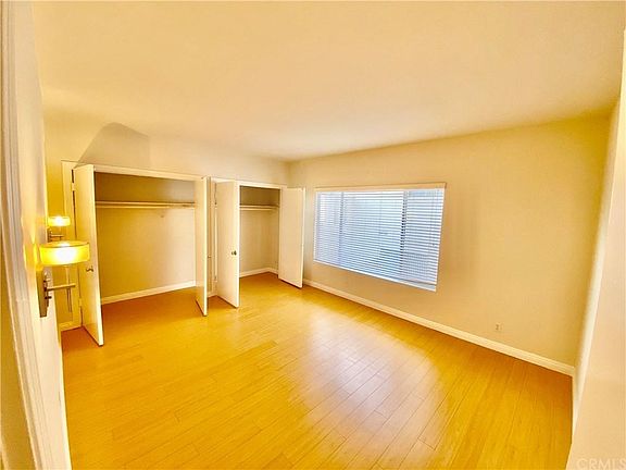 5th image of 908 15th St APT 5