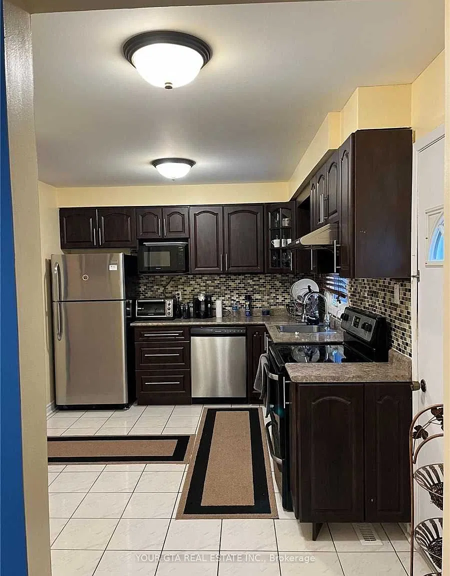 3 bed, $2,600 — Photo 3