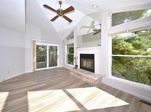 4th image of 13685 Mason Oaks Ln